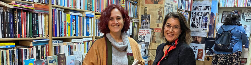 Ayşe Övür ve Bahar Yaka Semerkant kitabevinde